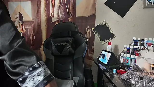 Triggerhappycj100 online show from May 7, 8:51 am