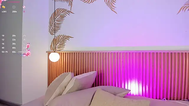 Valleriie  online show from December 4, 3:35 pm