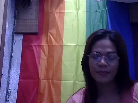 juicycum069 online show from July 13, 12:00 am