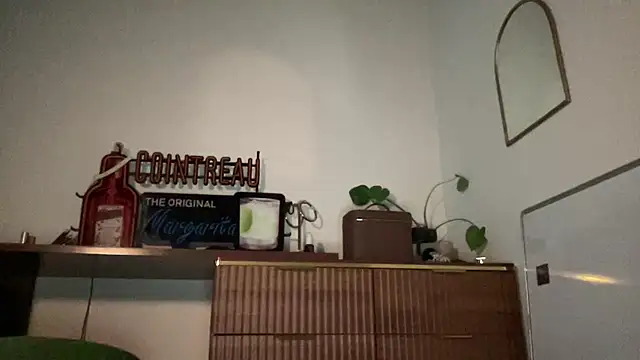 sweetceeme online show from July 1, 4:23 am
