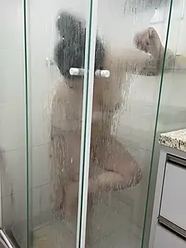yumi-hot online show from June 30, 1:43 pm