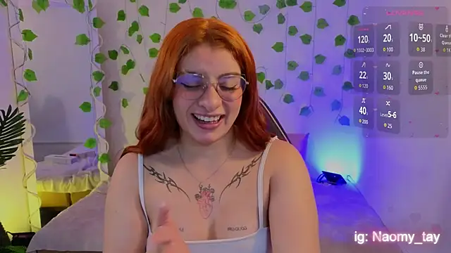 Snapshot of Naomy_tay1 chatting on September 19, 3:38 am Naomy tay1 online show from September 19, 3:38 am