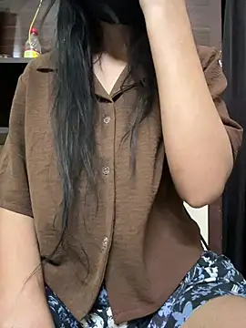 modelnishu online show from April 30, 5:40 pm