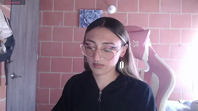 Andrea camilaaa online show from February 4, 3:04 pm