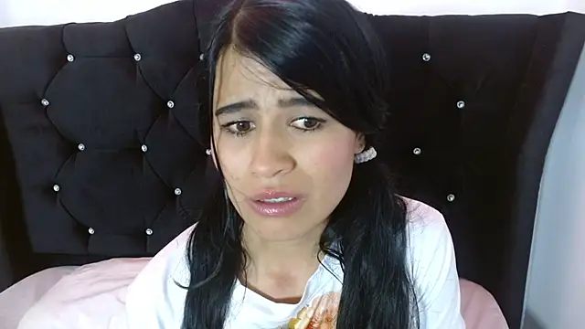 luna starr69 online show from October 1, 9:20 pm