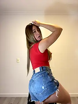Snapshot of Zara_Ross chatting on September 15, 6:26 pm Zara Ross online show from September 15, 6:26 pm