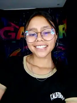 SofieLove 01 online show from April 27, 9:06 am