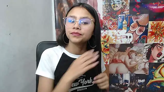 SofieLove 01 online show from October 14, 9:01 am