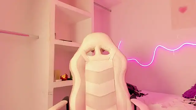 Mysticamber1 online show from October 23, 9:32 pm