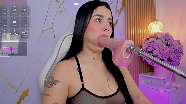 alissaowens  online show from July 28, 11:17 am