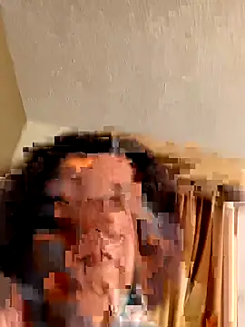 lil-gemini-hippy online show from June 16, 3:40 am