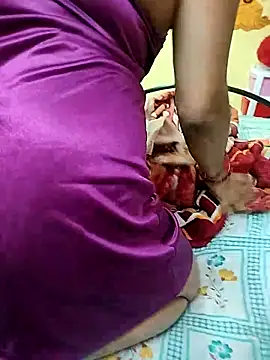 hotti-rashmi online show from November 9, 9:22 pm