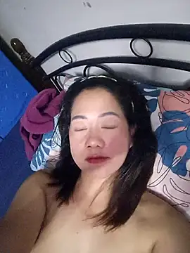 SweetASS6969 online show from May 3, 6:11 pm