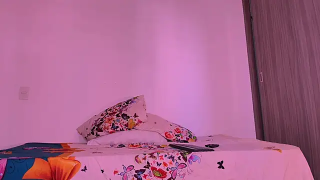 dreamsussi online show from July 14, 7:07 pm