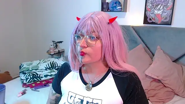 XxGreenGoodxX online show from February 7, 8:35 pm