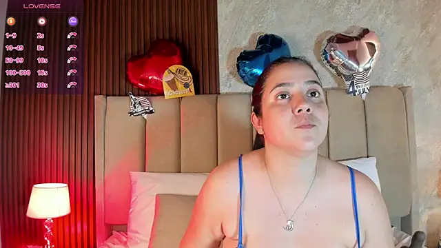  Cris Spicy  online show from July 4, 7:32 pm