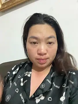 Snapshot of Nhung584 chatting on October 9, 1:48 pm Nhung584 online show from October 9, 1:48 pm