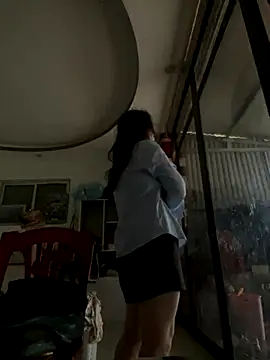 Snapshot of Nhung584 chatting on October 13, 11:18 pm Nhung584 online show from October 13, 11:18 pm