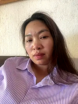 Snapshot of Nhung584 chatting on October 5, 7:57 am Nhung584 online show from October 5, 7:57 am