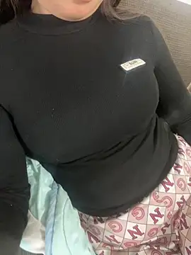 Nhung584 online show from December 21, 9:35 am