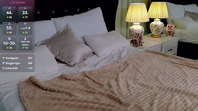 Mia Ray online show from December 15, 8:14 pm