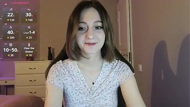 white liillyy online show from June 15, 7:58 pm