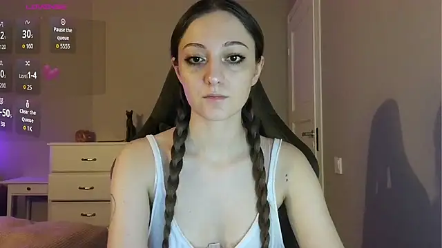 white liillyy online show from July 15, 9:08 pm