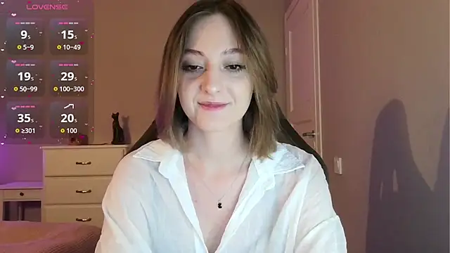 white liillyy online show from June 23, 9:46 pm