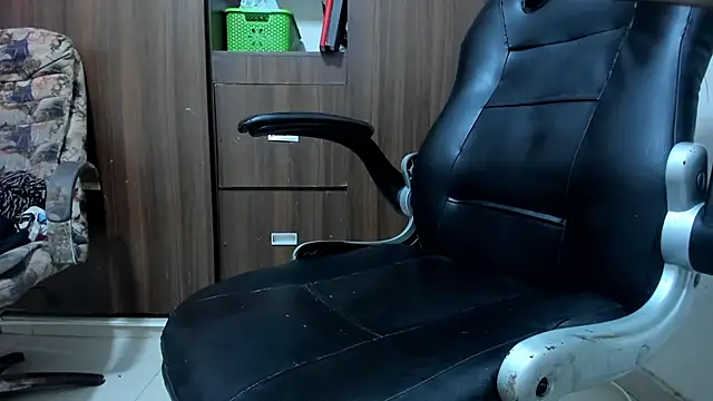 miss bigcockts online show from May 2, 6:11 pm