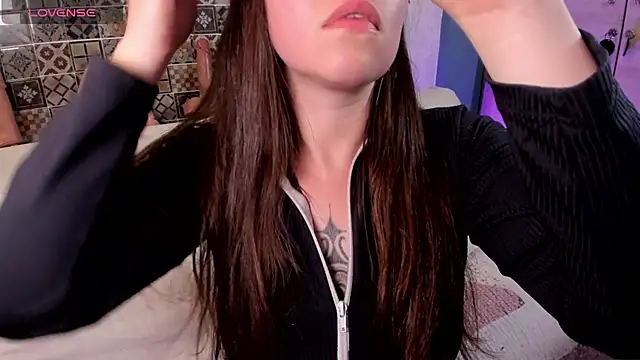 Keyla ruiz  online show from February 23, 6:07 pm