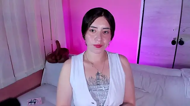 Keyla ruiz  online show from June 6, 7:09 pm