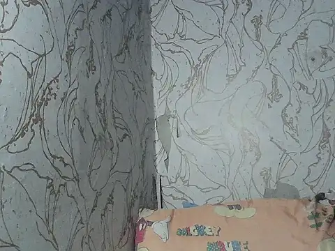 sweetdolly27 online show from July 28, 8:52 pm
