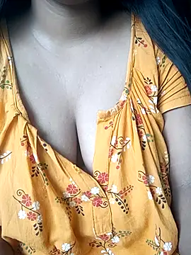 Snapshot of yoursexy_rumi chatting on October 30, 5:10 am yoursexy rumi online show from October 30, 5:10 am