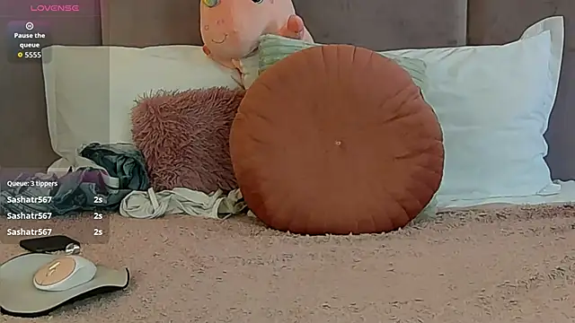 Sierra Quinn online show from October 22, 6:40 am