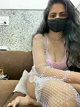 SashaPatel online show from June 13, 3:04 am