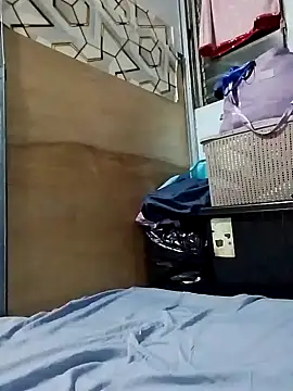 Deliciousgirl14 online show from December 1, 5:37 pm