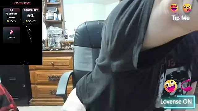 chubbyshygirl92 online show from July 8, 3:47 pm