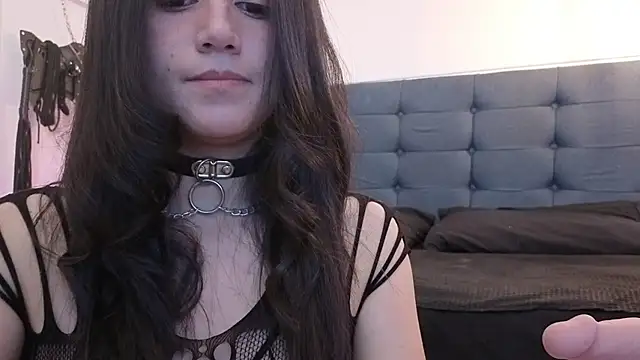 Snapshot of elowen_halley1 chatting on September 15, 6:59 pm elowen halley1 online show from September 15, 6:59 pm