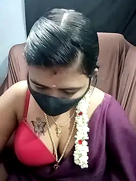 Snapshot of Tamil_Lotus chatting on October 15, 5:48 pm Tamil Lotus online show from October 15, 5:48 pm