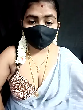 Snapshot of Tamil_Lotus chatting on September 24, 5:34 pm Tamil Lotus online show from September 24, 5:34 pm