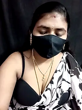 Snapshot of Tamil_Lotus chatting on September 9, 5:24 pm Tamil Lotus online show from September 9, 5:24 pm