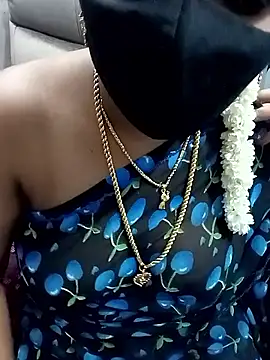 Snapshot of Tamil_Lotus chatting on September 30, 6:02 pm Tamil Lotus online show from September 30, 6:02 pm