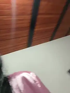 LiaCollings online show from April 29, 11:24 am