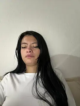 LiaCollings online show from August 3, 11:27 am