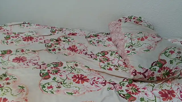 WETPUSSY24XX online show from October 5, 8:47 pm