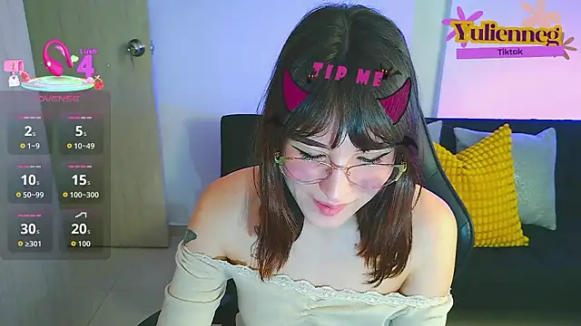 Yulienneg online show from February 2, 1:15 am