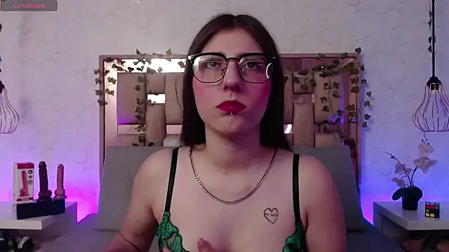 ScarlettRox online show from October 1, 11:37 am