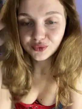 Emaline Fane online show from May 1, 9:07 pm