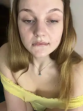 Emaline Fane online show from July 31, 8:10 pm