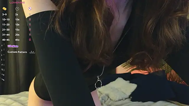 DebiHenks online show from March 3, 6:14 pm